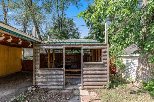 1351 3rd Street E, Saint Paul, MN 55106
