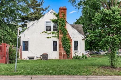 1351 3rd Street E, Saint Paul, MN 55106