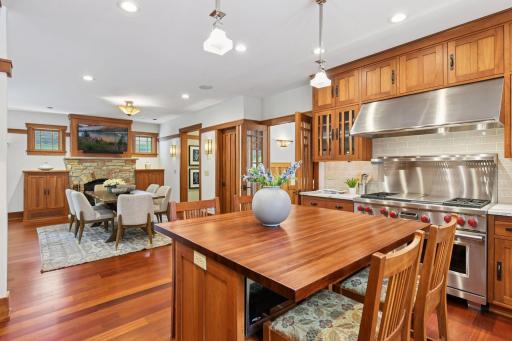 2100 Irving Avenue S, Minneapolis, MN 55405