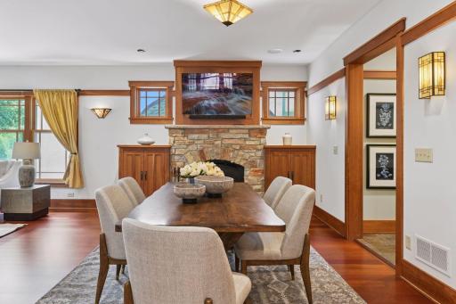 2100 Irving Avenue S, Minneapolis, MN 55405
