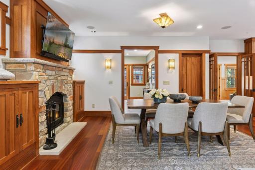 2100 Irving Avenue S, Minneapolis, MN 55405