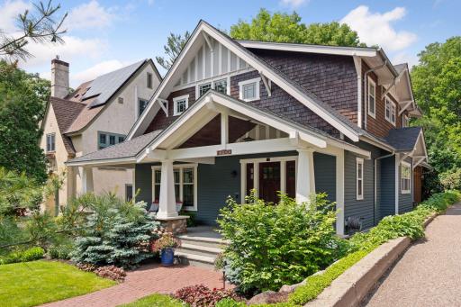 2100 Irving Avenue S, Minneapolis, MN 55405