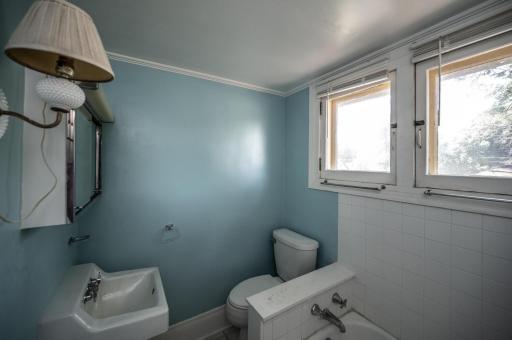 320 Walnut St Farmington MN-large-029-003-Bathroom-1500x999-72dpi.jpg
