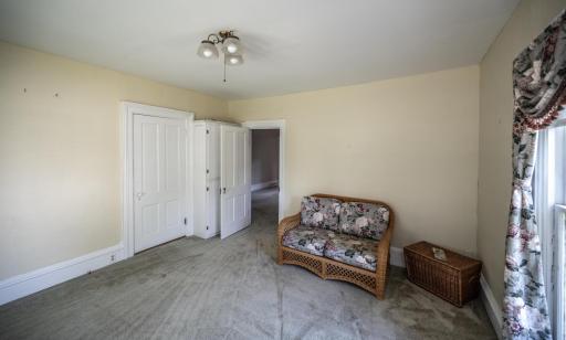 320 Walnut St Farmington MN-large-023-018-Family Room-1500x904-72dpi.jpg