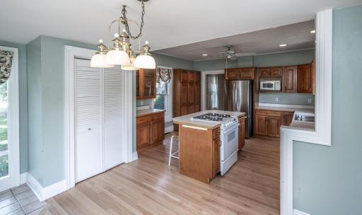 320 Walnut St Farmington MN-large-020-014-Kitchen-1500x893-72dpi.jpg