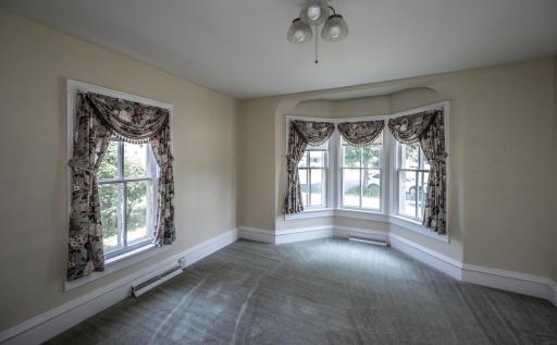 320 Walnut St Farmington MN-large-022-021-Family Room-1500x931-72dpi.jpg