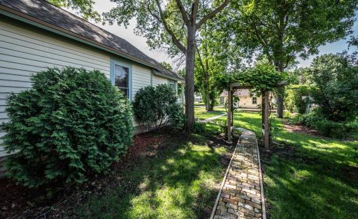 320 Walnut St Farmington MN-large-007-016-Back Yard-1500x918-72dpi.jpg
