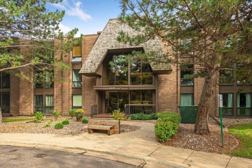 6115 Lincoln Drive, 154, Minneapolis, MN 55436