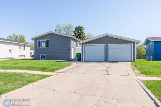 625 2nd Avenue E, West Fargo, ND 58078