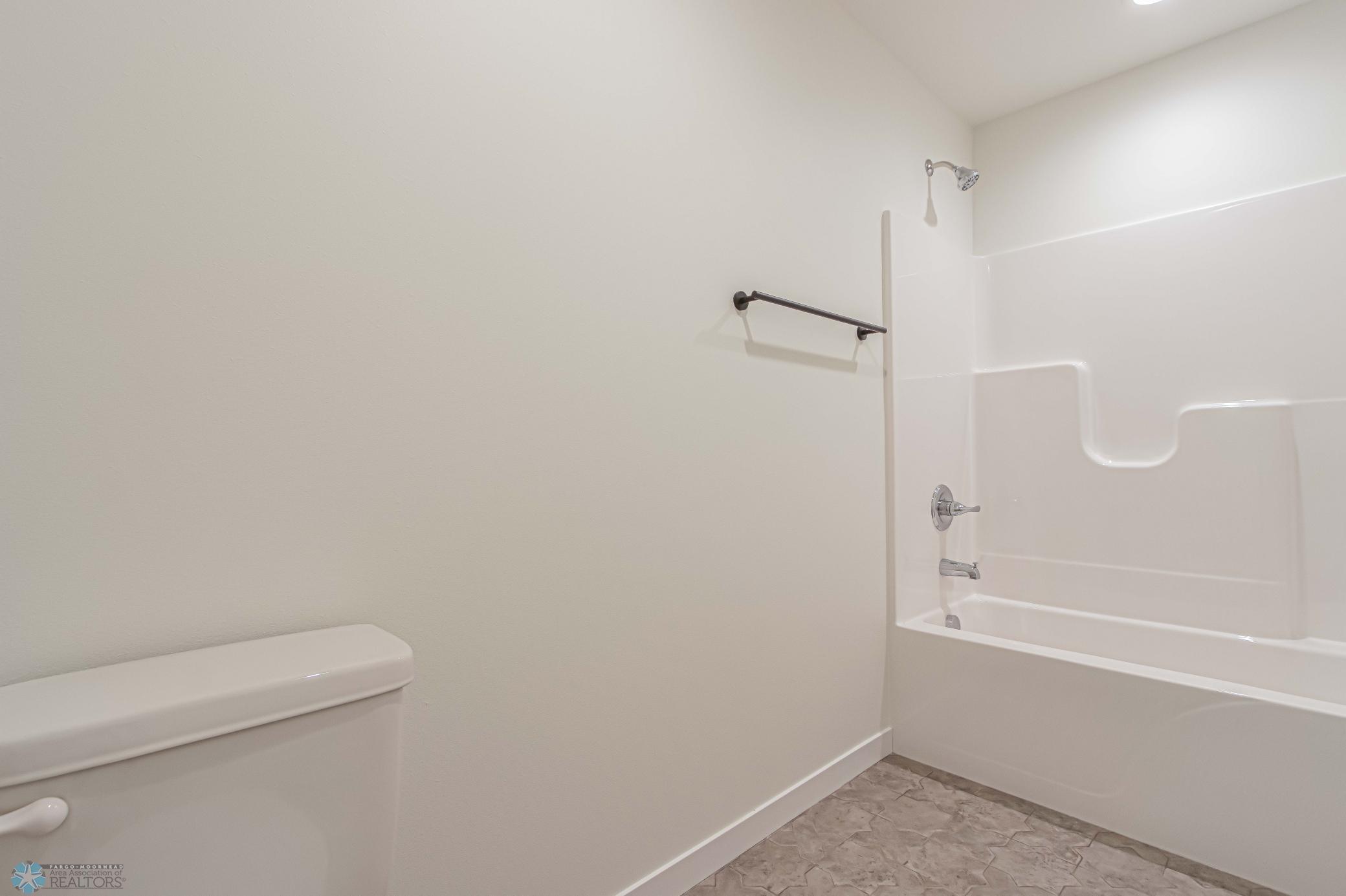 7369 29th St S, Fargo, ND-42.jpg