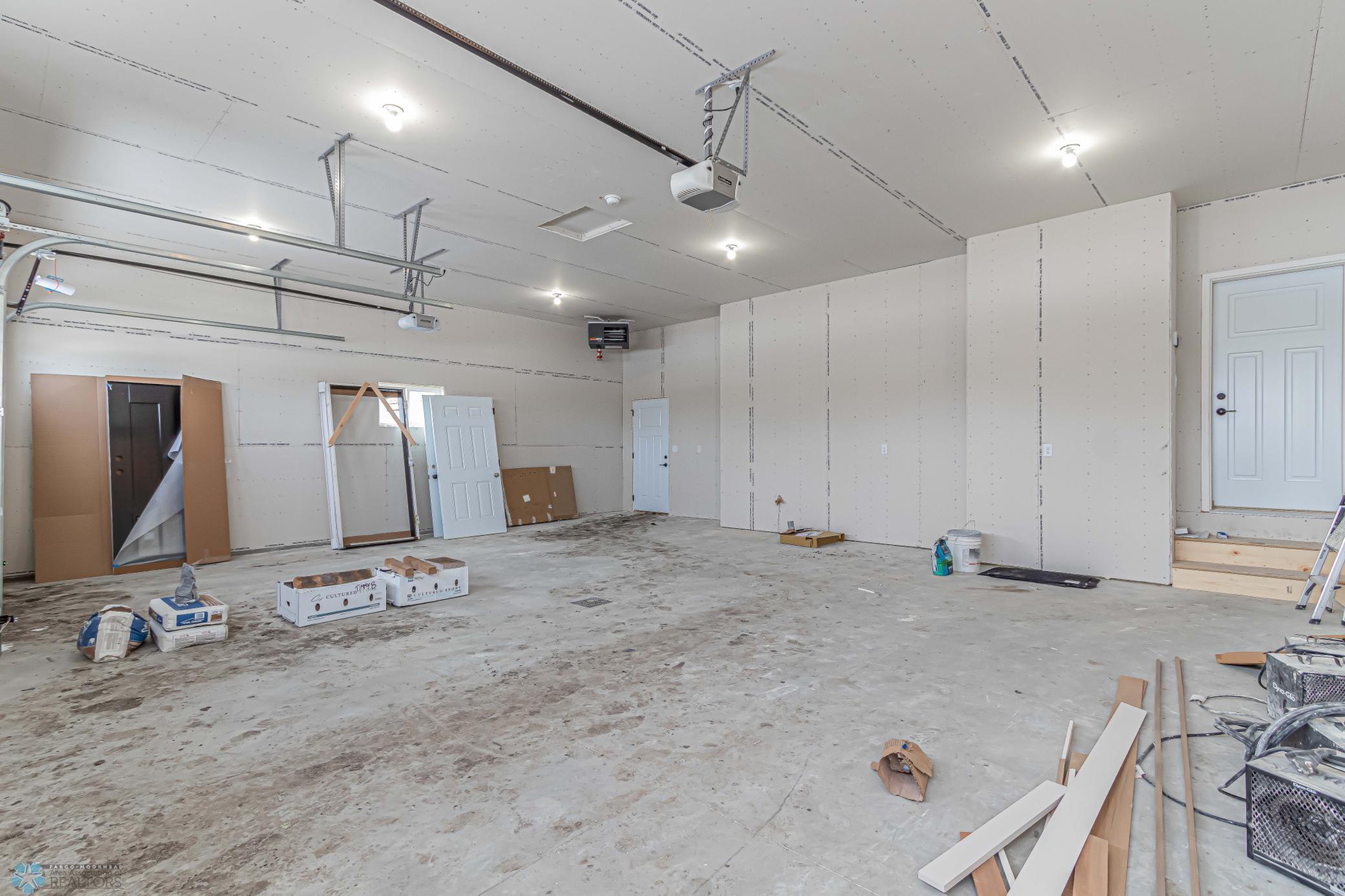 7369 29th St S, Fargo, ND-47.jpg