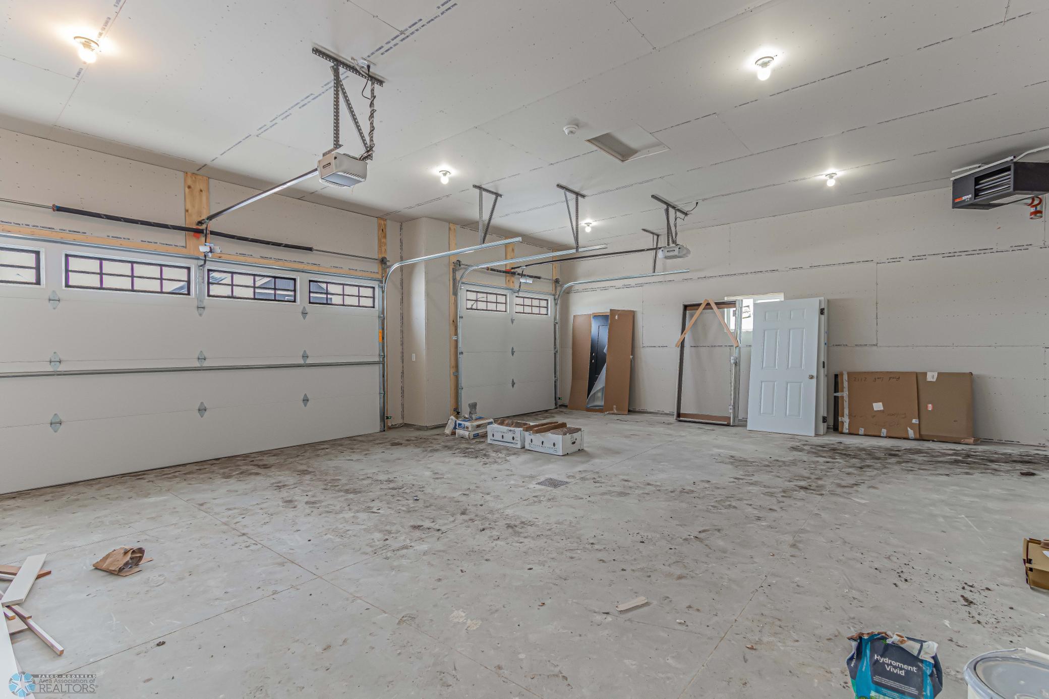 7369 29th St S, Fargo, ND-46.jpg