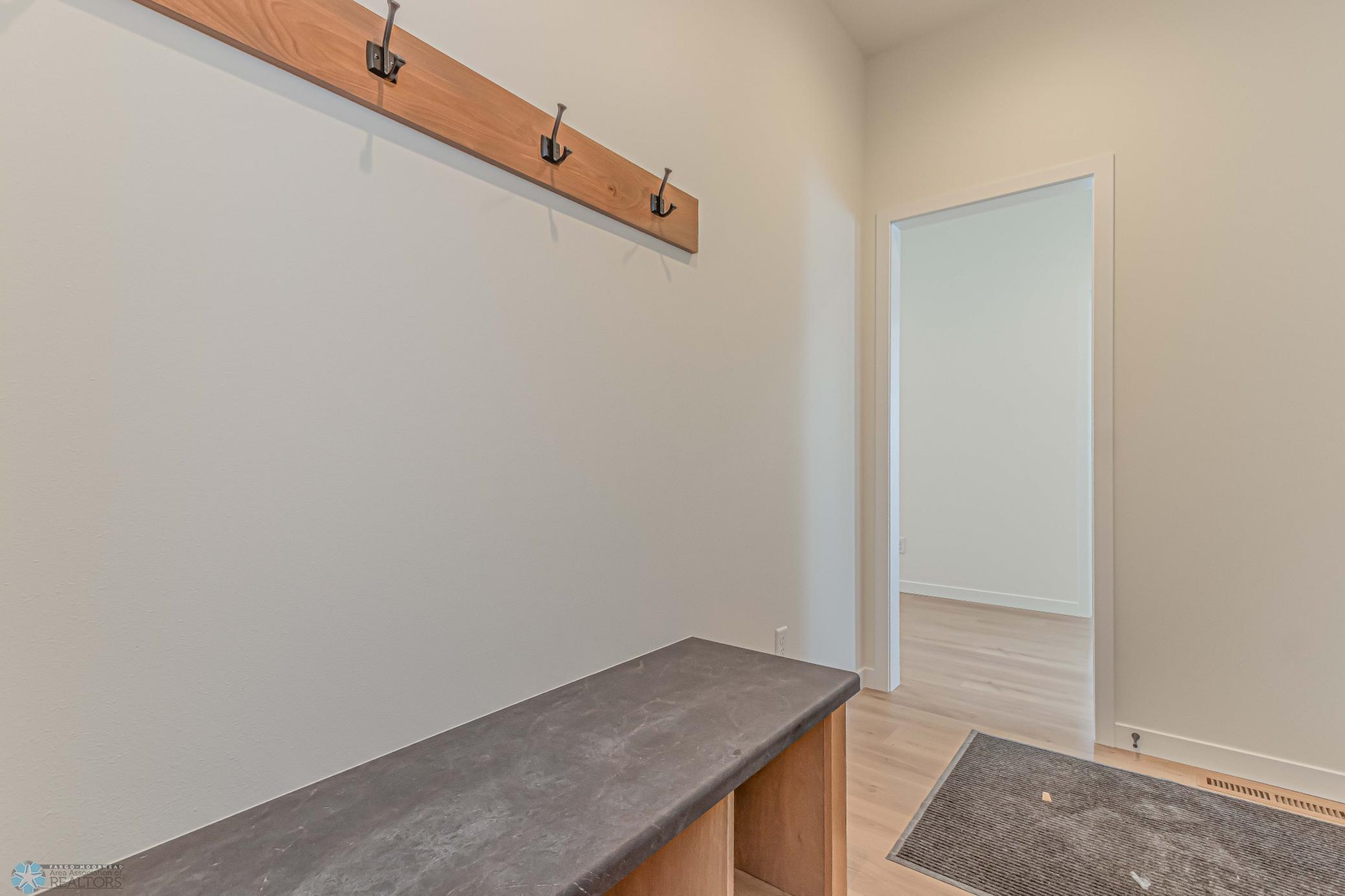 7369 29th St S, Fargo, ND-8.jpg