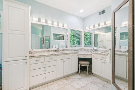 4849 Olson Lake Trail N, Lake Elmo, MN 55042
