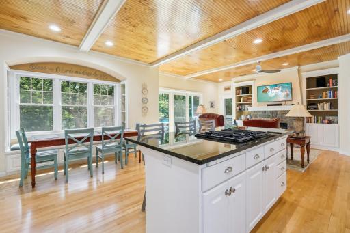 Open floor plan - great for hosting gatherings