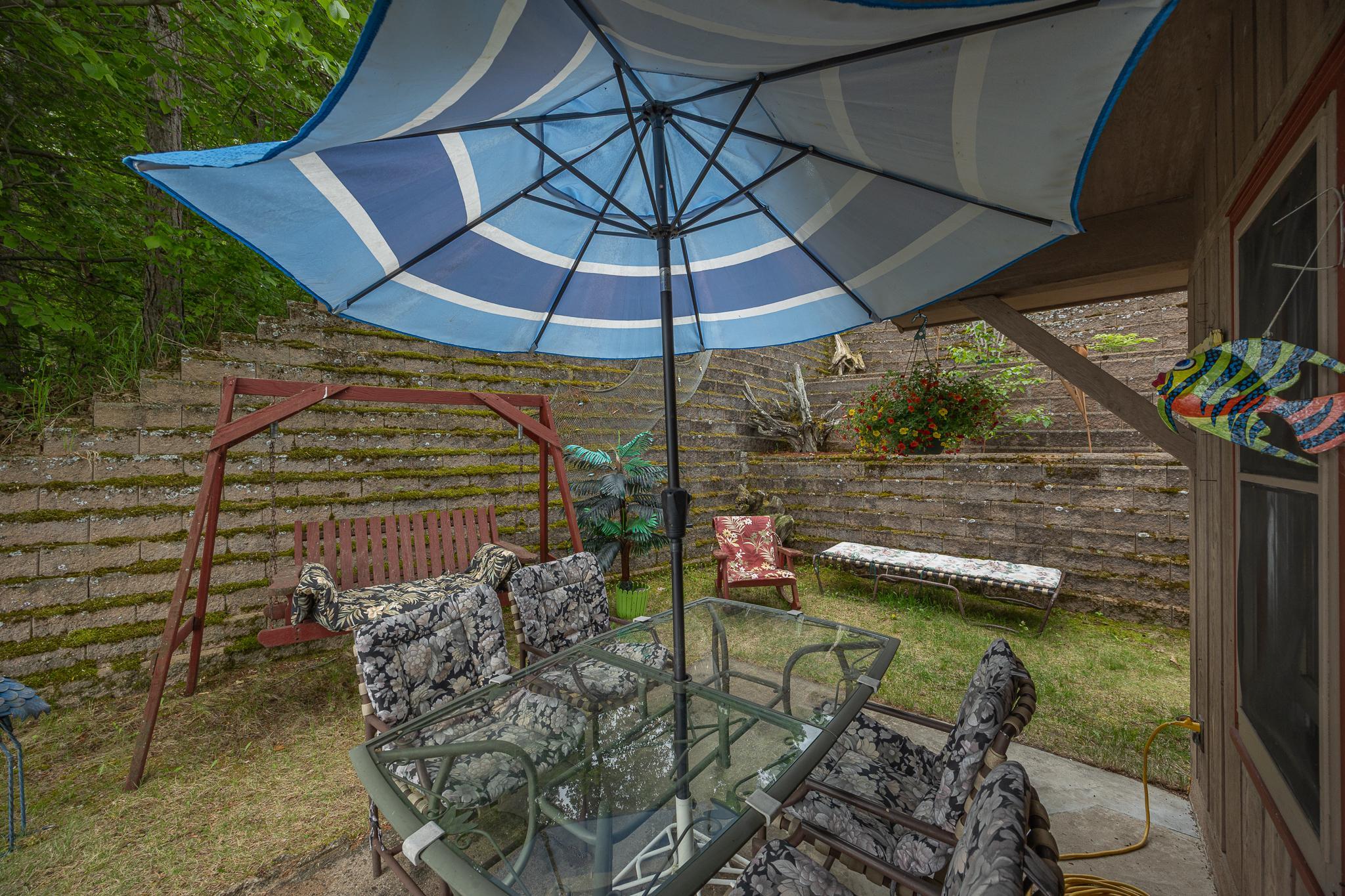 Additional views of lakeside bunkhouse area.