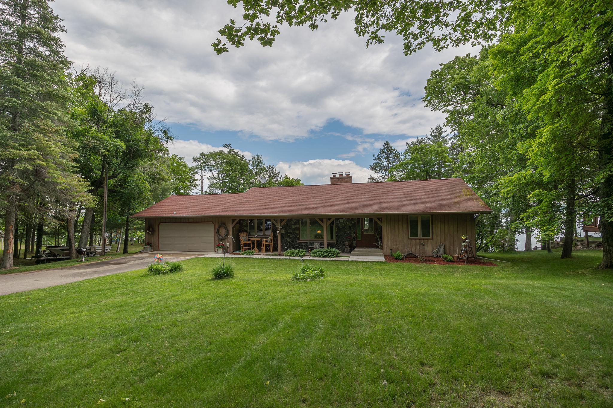 Welcome to 3580 Sunny Acres Dr NW.