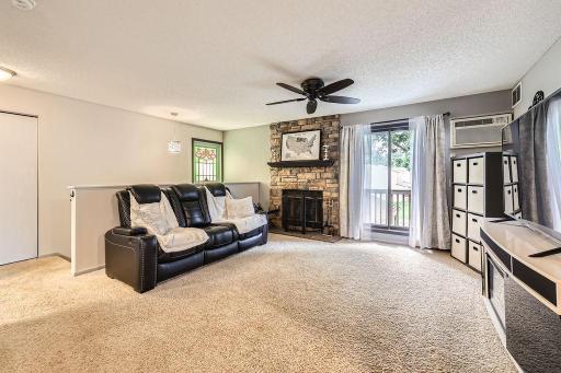 2060 Pathways Drive, 13, Saint Paul, MN 55119