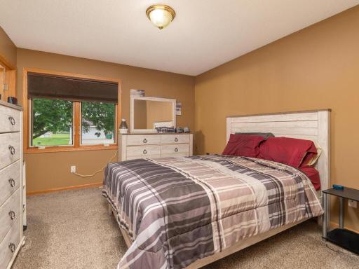 471 Brad St Hamburg MN 55339 USA-017-002-Brad StHamburg17-MLS_Size.jpg