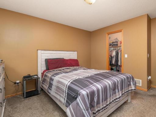471 Brad St Hamburg MN 55339 USA-018-001-Brad StHamburg18-MLS_Size.jpg