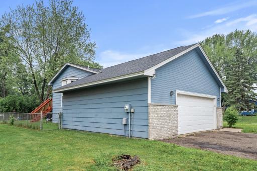 9307 Vincent Avenue N, Brooklyn Park, MN 55444