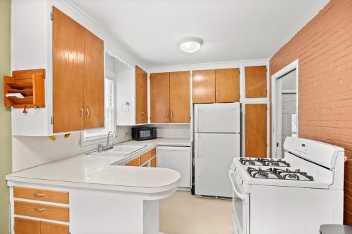 2713 Glenwood Avenue, Minneapolis, MN 55405