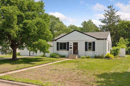 5626 Knox Avenue North - Spacecrafting - 0003.jpg