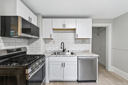 2015 Bush Avenue E, Saint Paul, MN 55119