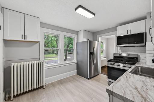 2015 Bush Avenue E, Saint Paul, MN 55119