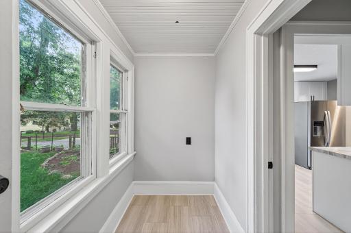 2015 Bush Avenue E, Saint Paul, MN 55119