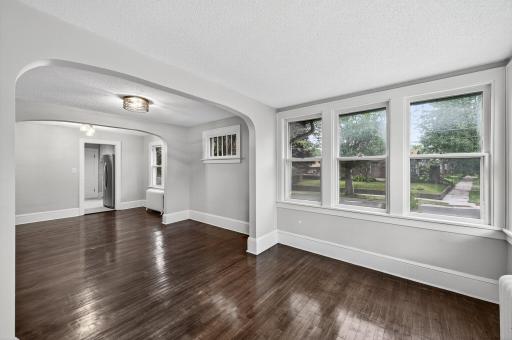 2015 Bush Avenue E, Saint Paul, MN 55119