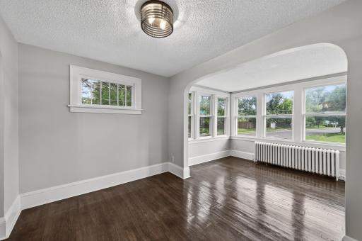 2015 Bush Avenue E, Saint Paul, MN 55119
