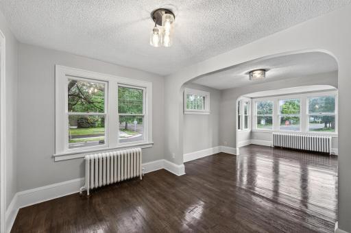 2015 Bush Avenue E, Saint Paul, MN 55119