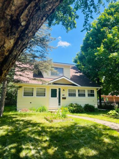 3 bedrooms & 3 bathrooms make it a great fit for many different living needs.
