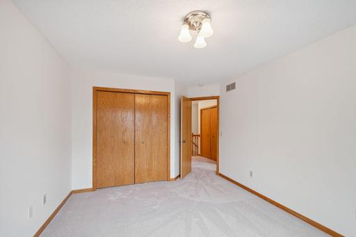 15309 Greenhaven Lane, 111, Burnsville, MN 55306