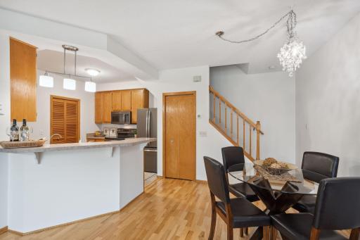 15309 Greenhaven Lane, 111, Burnsville, MN 55306
