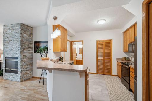 15309 Greenhaven Lane, 111, Burnsville, MN 55306