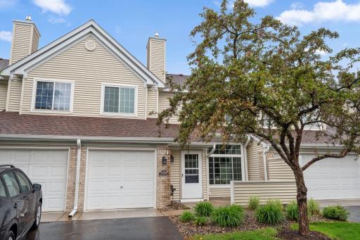 15309 Greenhaven Lane, 111, Burnsville, MN 55306