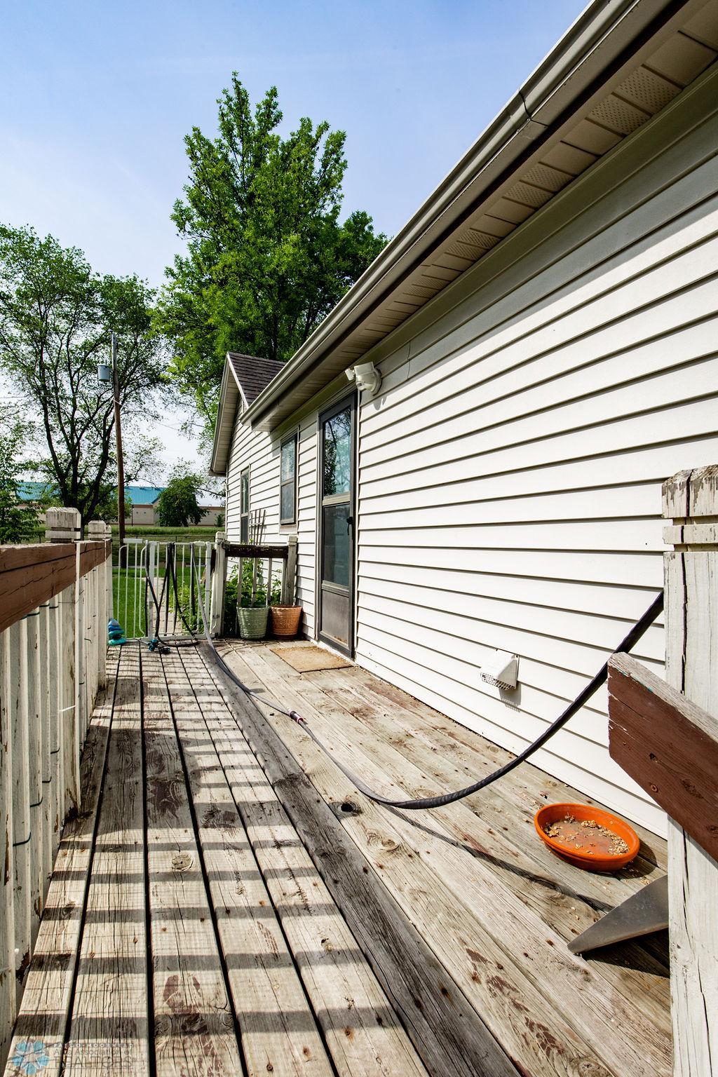 Side Deck Entrance