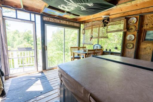 N1024 385th Street, Maiden Rock, WI 54750