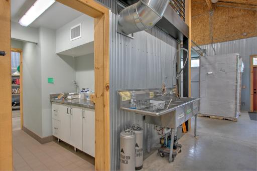 43020 Blackhawk Road, Harris, MN 55032