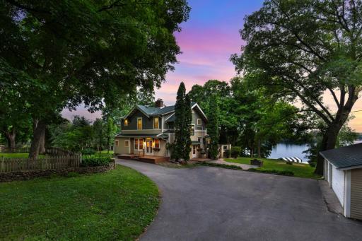 5190 Saint Albans Bay Road, Excelsior, MN 55331