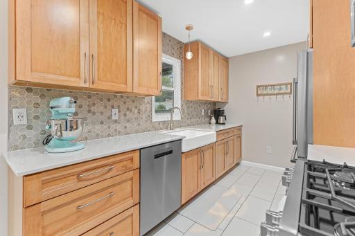2775 Fernwood Street, Roseville, MN 55113