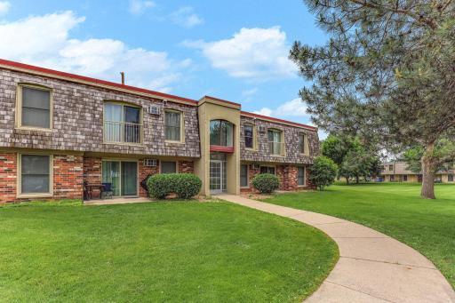 917 11th Avenue S, 6, Hopkins, MN 55343