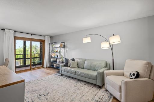 2700 Oxford Street N, 139, Saint Paul, MN 55113
