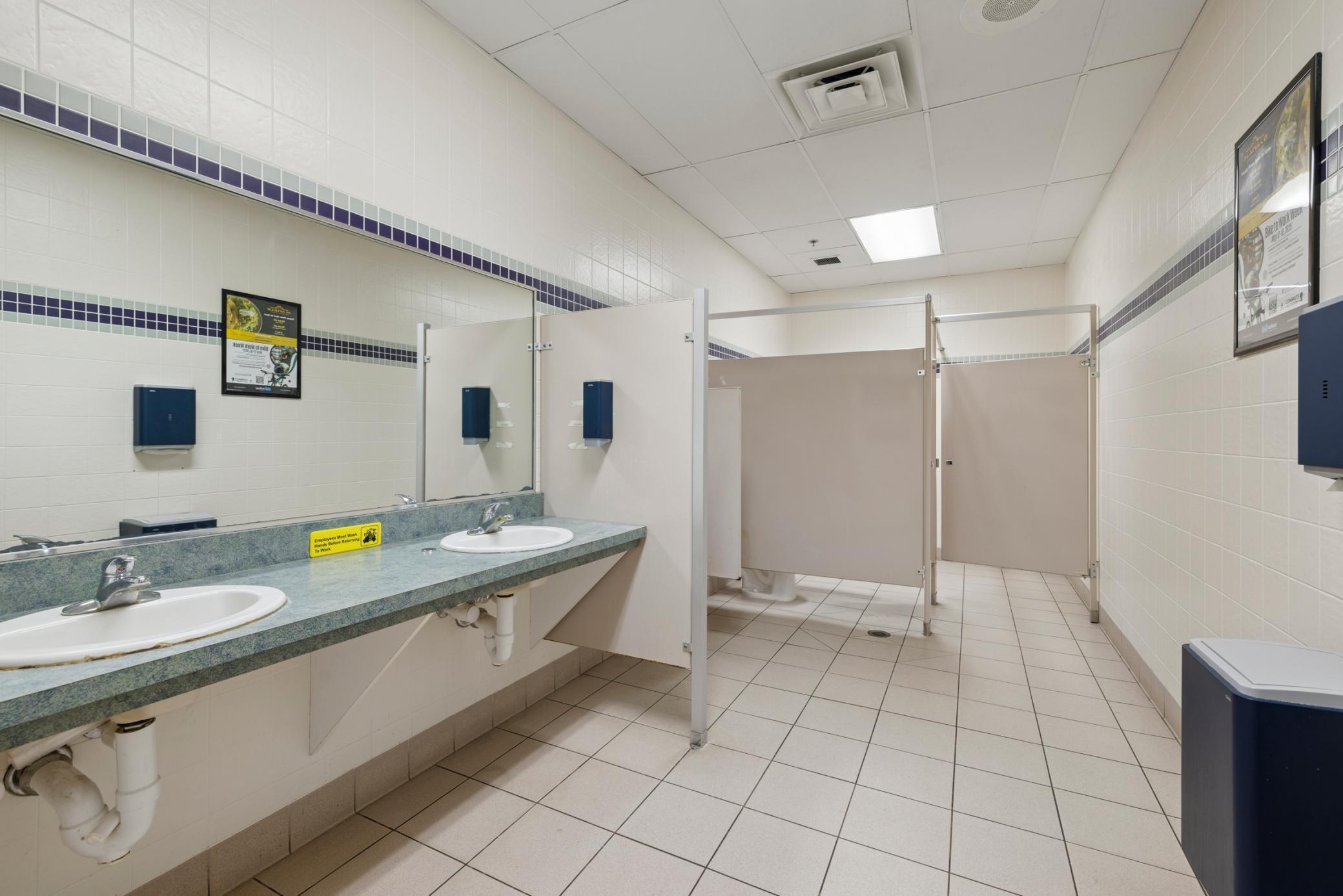 Rock Solid Companies - Courtyards of Andover - 13545 Martin St NW_025.jpg