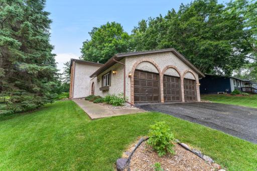 3820 Linden Circle, Excelsior, MN 55331