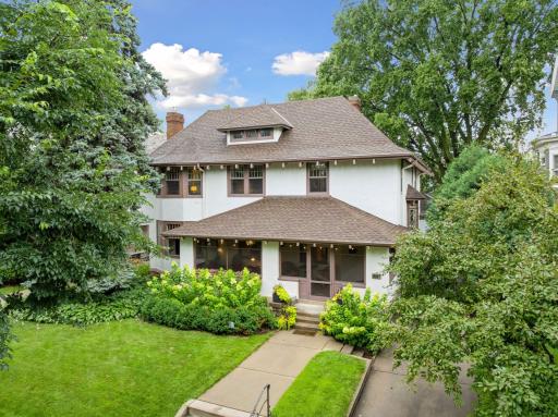 Dreaming of Lowry Hill living? Welcome to 1778 Irving Avenue S.