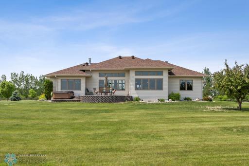 15607 42nd Street SE, Durbin, ND 58059
