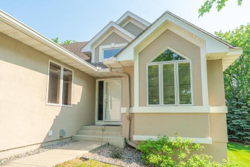 5839 Deerwood Lane N, Minneapolis, MN 55442